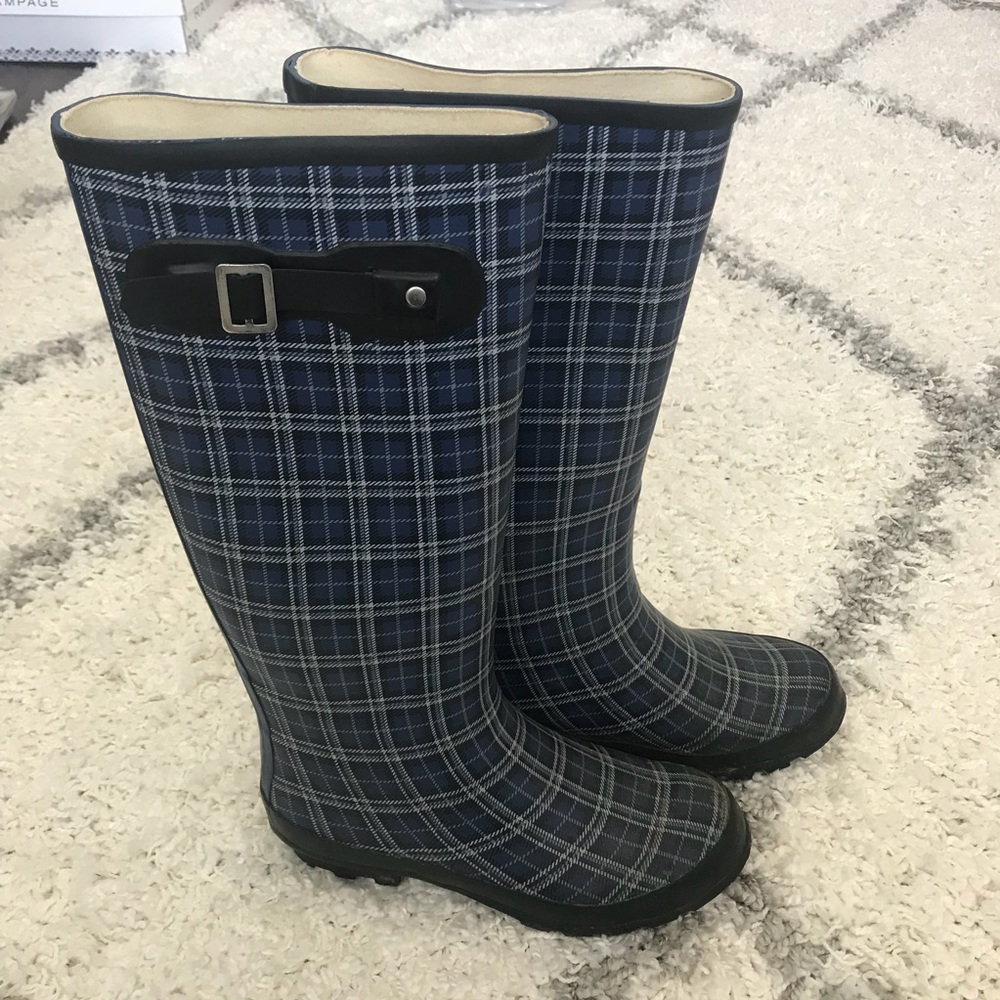 SOLD— Rainboots